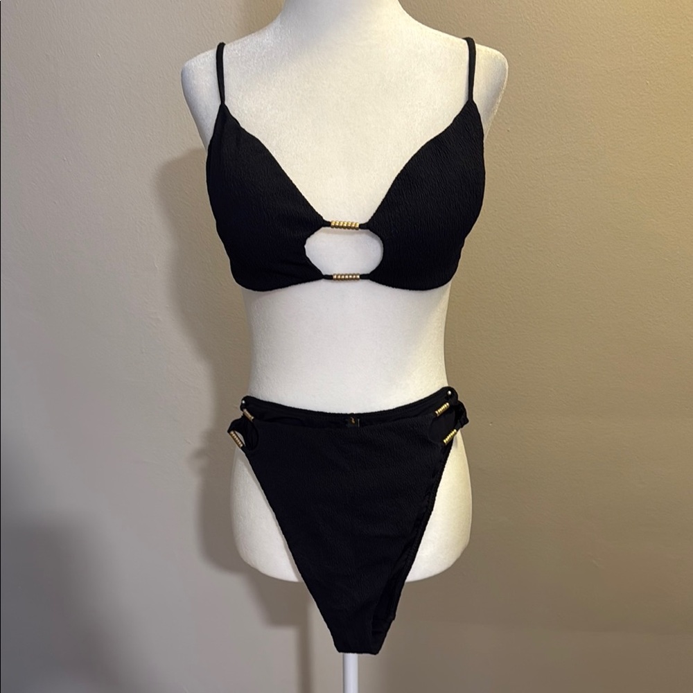VIX Black Bikini Set with Gold Accents Top D Bottoms Medium